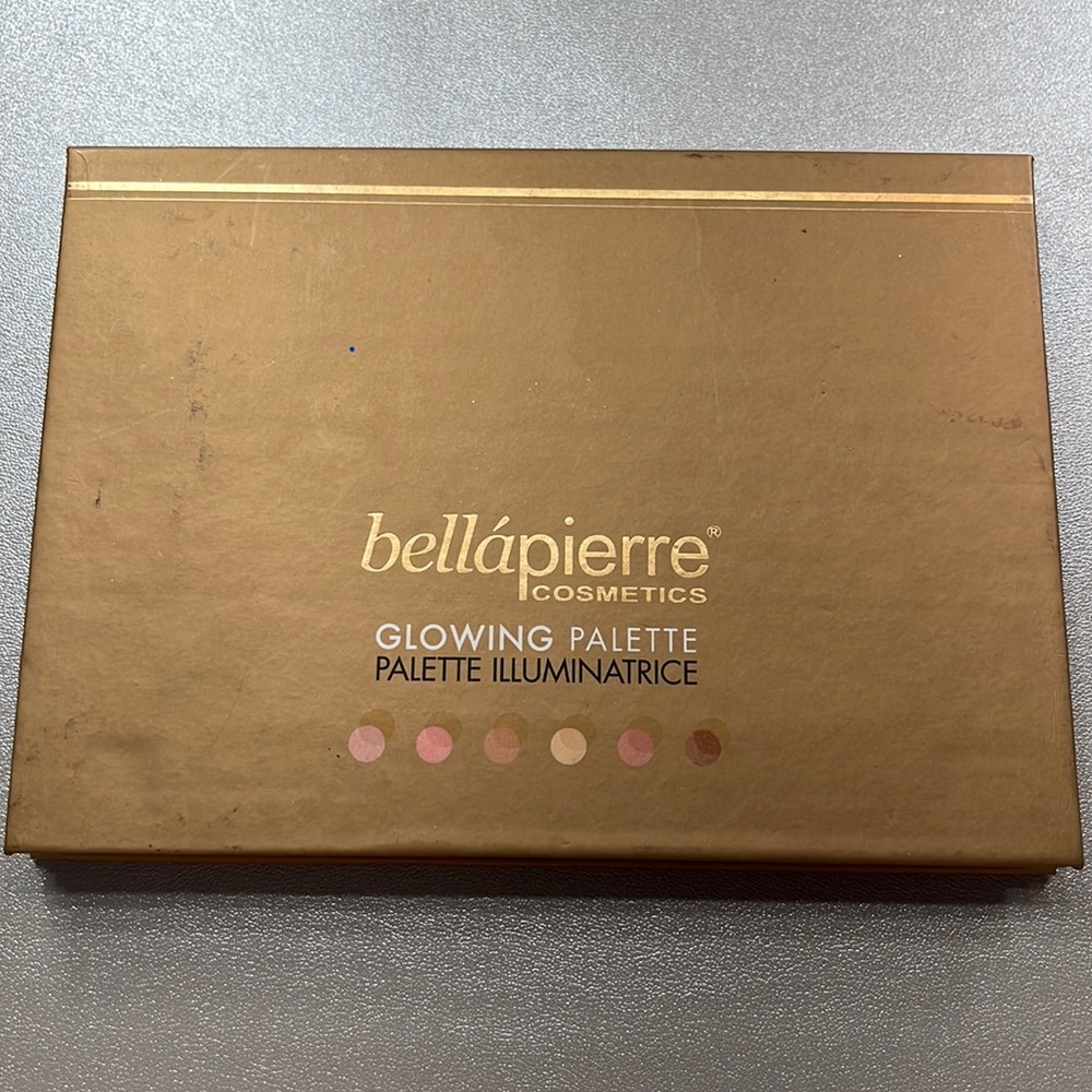 Bella Pierre highlighter palette